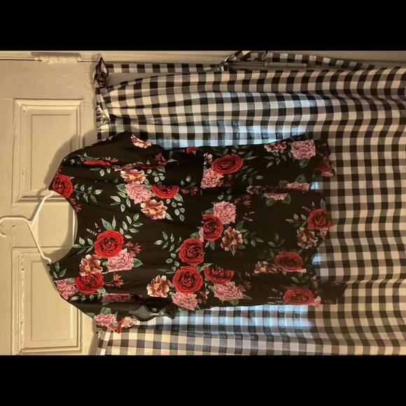 Torrid Black Floral Babydoll Blouse Size 3 - Picture 6 of 8